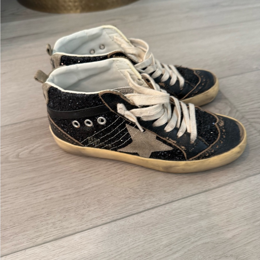 Golden Goose Mid Star Glitter Upper shiny  leather toe wave and spur suede star